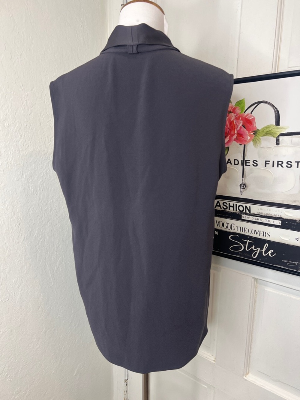 MM Lafleur Slate Gray Front Slit Tank Size L - Picture 4 of 13